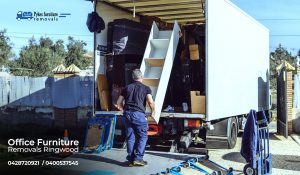 Read more about the article Top Reasons & Benefits Of Office Furniture Removals